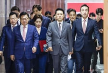 장동혁 "한미 예산 줄여놓고 해외 순방 2배↑…쌓이는 분노 마일리지"