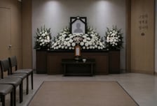 [단독]무연고 사망자 4년만에 2배…4명 중 3명은 연고자와 '관계단절'