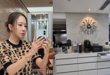 소유진, 자택 주방 공개…고급 인테리어에 눈길