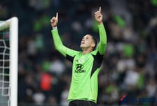 '日 가시와 격파' 전북, 0:1→2:1 짜릿 역전극... '티아고+이탈로 연속골' ACLE 첫 경기 '승전고' [전주 현장리뷰]