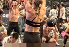 '역대급 민폐' 경기장 한복판서 '대변 실수'→뻔뻔히 SNS 논란 '이게 세계 챔피언 수준이라니'... 비난 세례→급히 수습→'이미 늦었다'