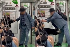 "노약자석 앉지마" 2호선 난투극...젊은여성 잡은 노인, 女는 발길질