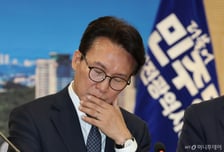 김민석 "혁신당 합당, 이중당적 문제부터 정리돼야…어제부터 접촉"