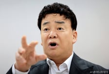 "백종원 회사 적자 비판했는데"...종토방 이용자, 줄줄이 고소당했다