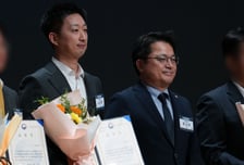 로브로스, 제조 현장 돕는 AI 휴머노이드…'M.AX 대상' 산업부 장관 표창