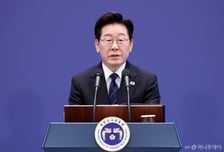 李대통령 "연임할 생각 전혀 없다…개헌 통한 연임은 헌법상 불가"