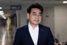 野이성권 "李대통령 기자회견, 친문 세력에 보내는 구애에 불과"