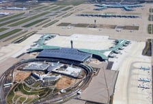 인천공항 미국인 환승객 가방서 '권총·실탄 16발' 발견