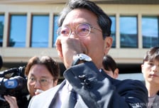 "잘된 인사"라더니…김승원 사퇴에 머쓱해진 與지도부