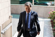 '안보실 인사개입 의혹' 윤재순 비서관·임종득 의원 1심 공소기각