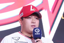 "한국 최고 좌완 되겠다" 152㎞ 마산고 좌완 이윤성, 전체 8순위 SSG행... 제2의 김광현 꿈꾼다 [2027 신인드래프트]