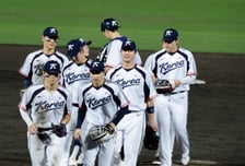 [한번에쓱]'다음 경기는 우리가 앞장서자!' 더그아웃 향하는 김도영과 박재현, 5-0승리 자축하는 야구대표팀