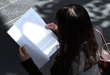 "여행 가기엔 짧고 가족도 안 만나"…조용히 '나홀로 추석' 보낸다