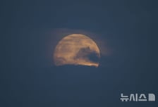 [오늘 날씨] "겉옷 챙기세요" 일교차 15도 이상…미세먼지 없고 '쾌청'