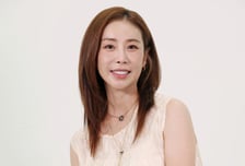 '연예계 최고령 산모' 한다감 득남…46세에 엄마 됐다