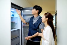 추석에 냉장고 멈췄다면?…삼성·LG '긴급 수리 서비스' 지원