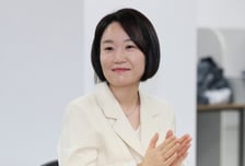 '주 52시간'도 유연하게…'최연소 장관' 이소영, 국무회의 새바람 분다
