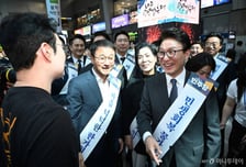 與, 체제 정비 마치고 '민생 올인'…용산역서 귀성 인사