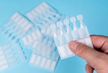 인공눈물 넣어도 뻑뻑…괴로운 안구건조증, 숨은 문제는 '이것'