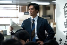 '암살자(들)', 압도적 스코어로 이틀연속 흥행 1위!...'타짜4'도 선전 중 [박스오피스]