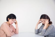 사위 앞 쩔쩔매는 친정엄마…"왜 남편 눈치 보나, 속상"