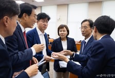 정무위, 국감 증인 채택 또 불발...野 "레버리지 ETF 김용범 불러야"