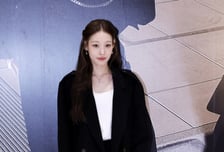 정유경 딸 애니, 엄마 백화점 전광판 뜬다…신세계스퀘어에 신곡 상영