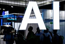 "해외 나가려면 허락받아라"...중국, AI 인재 가족까지 출국 통제