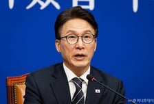 김민석 "이제는 '정주 여건'…메가프로젝트, 교육·문화 ·의료 갖춰야"