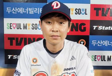 "원래 이 날씨엔 좋아지는데..." 9월 타율 0.203, 두산 가을영웅의 좌절→첫 멀티히트로 10월 반등 예고