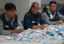 HD현대重, '기본급 12만원 인상' 임단협 잠정 합의안 도출