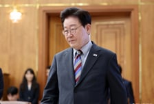 李대통령 "어려울수록 SNS로 국민과 직접 소통해야"