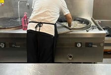 유치원밥 먹고 아팠던 이유…"음식 냄비에 걸레 빨아" 중국 '발칵'