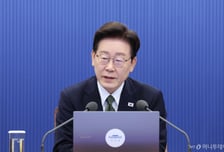 靑, 김지용 국회 인청요청안 제출키로…친윤 등 '5대 의혹' 정면 반박