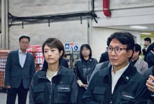 '민티' 전에, 아침 5시·밤 12시 현장 찍고 출근…김민석, 새벽민생 행보