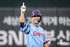 "시작도 마무리도 롯데, 팬 사랑 못 잊어" 김민성도 떠난다, 9일 사직 LG전서 은퇴식 진행