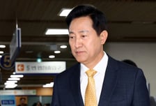 시장직 걸린 오세훈…특검, '여론조사비 대납' 2심 징역 1년6개월 구형