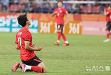 한국 몇 차례 위기 넘겼다, 일본과 결승 '전반 0-0'... 日은 부상 변수에 벌써 '교체 카드' [아이치 나고야 AG]