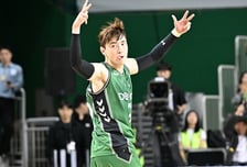 "득점 없어도 100% 만족" 수비 핵심 베테랑이 해결사까지 해냈다... 강상재 '만능 활약'에 이규섭 감독도 '극찬'
