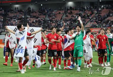 日도 쓴소리 "한국 선수들 지나치게 솔직했다"... '병역특례' 발언 주목 "결국 유승민 회장까지 나섰다"