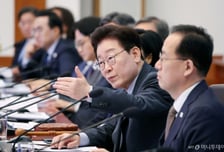 李대통령 "인력, 예산 키워서라도 친일재산 철저히 환수"