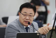 [단독] 여수공항, 상업시설 평가 1년간  3차례…감점업체에도 '만점'
