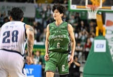 DB엔 '빅3'만 있나? 2년차 이유진 개막전 13점 폭발, 앞선 수비도 공부 중... 이규섭 감독 "좋은 선수로 키우겠다"
