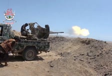 예멘군, '전면전 선포' 하루 만에 홍해 요충지 탈환…후티 "근거 없다"