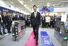AI로 선로 점검하고 VR로 화재 대피 체험…서울교통공사, SLW 전시관 운영