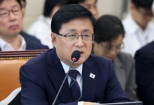 기후장관 "AI 데이터센터 전력수요, 과잉 추계된 측면 있다"