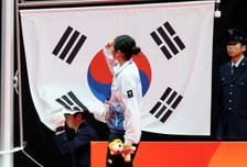 한국 '44년 만의 최소' 금메달... 대회 직후엔 '군 면제 인터뷰' 거센 후폭풍 [AG 결산③]