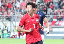'손흥민·오세훈 투톱, 김민재는 엔트리 제외' 한국, 우즈베키스탄전 선발 라인업 발표 [용인 현장]