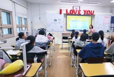 "단 10%만 프로 간다, 나머지 90%는 어떻게 살죠?" 왜 올림픽 金 영웅이 여자중학교 농구부를 직접 찾았나