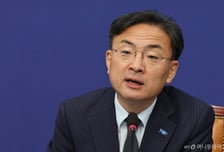 신장식 "조희대 선서 거부, 위증죄 면하기 위한 것"
